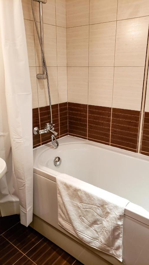 בורובץ Semiramida Gardens Apartments מראה חיצוני תמונה