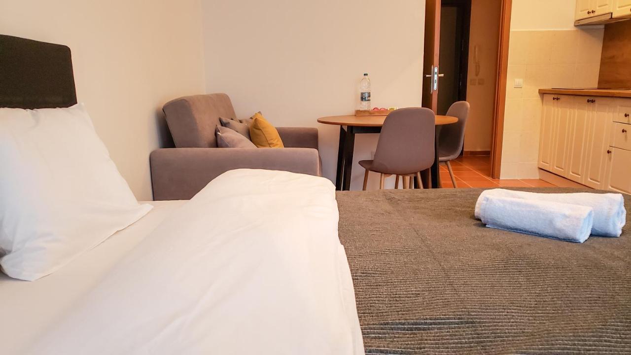 בורובץ Semiramida Gardens Apartments מראה חיצוני תמונה
